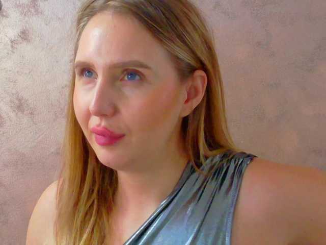 lexxia's BongaCams show and profile