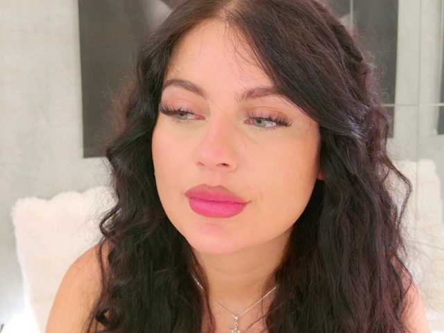 celia-chanel's BongaCams show and profile