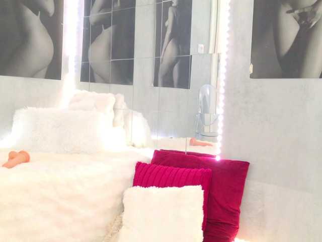 celia-chanel's BongaCams show and profile