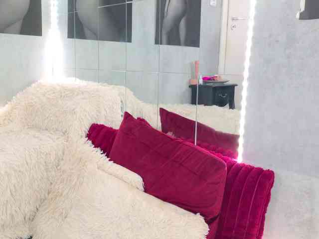 Celya-Chanel webcam