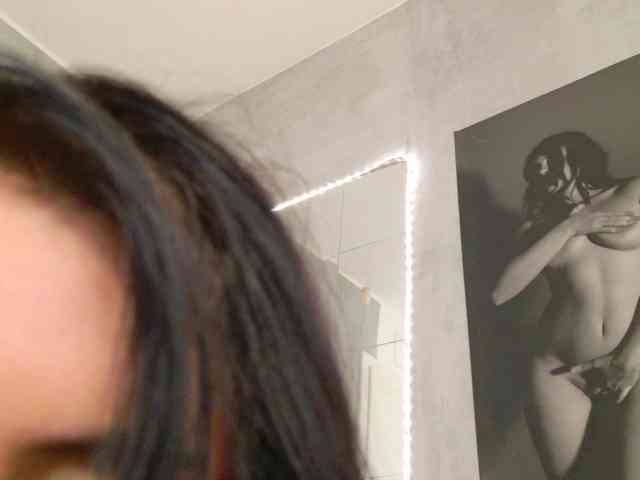 Celya-Chanel webcam