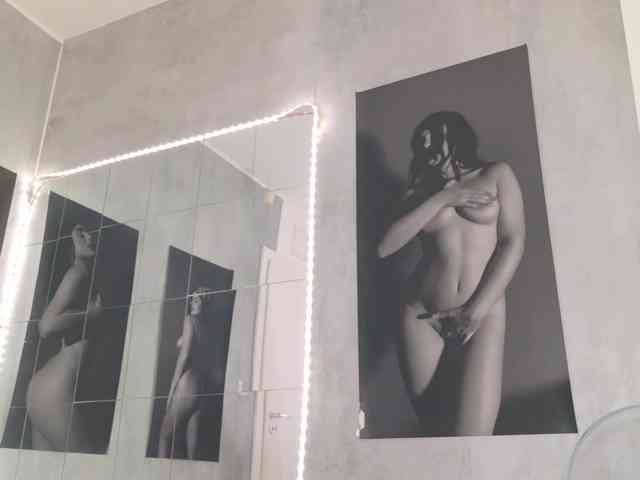 Celya-Chanel webcam
