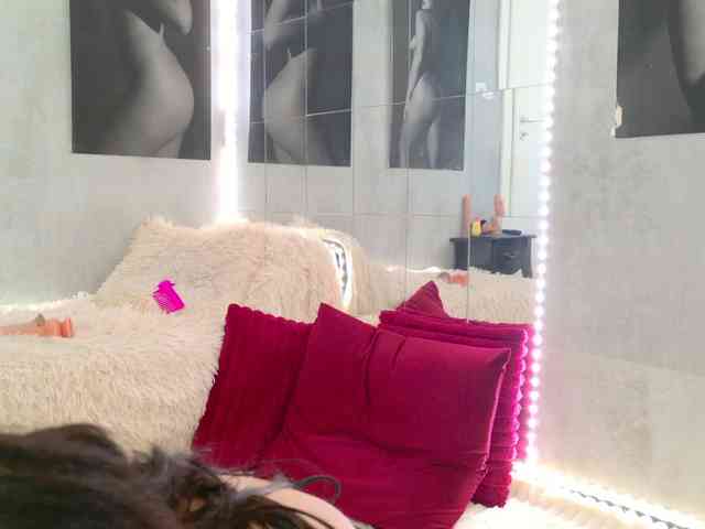 Celya-Chanel webcam