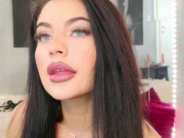 Celya-Chanel webcam