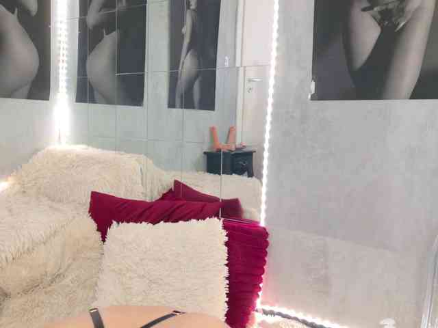 Celya-Chanel webcam