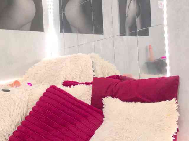 Celya-Chanel webcam