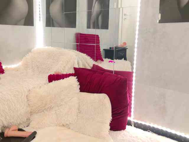 Celya-Chanel webcam