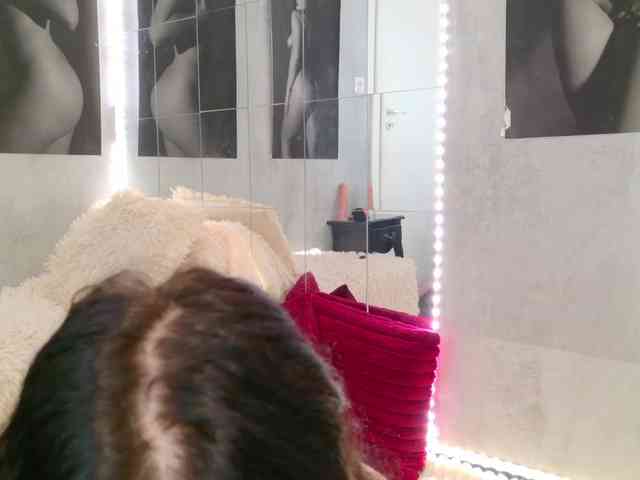 Celya-Chanel webcam