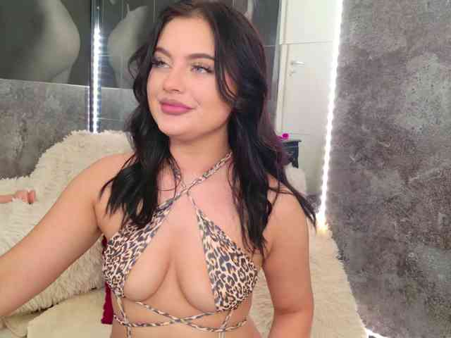 Celya-Chanel webcam