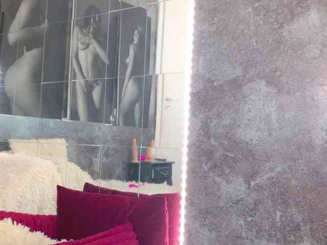 Celya-Chanel webcam