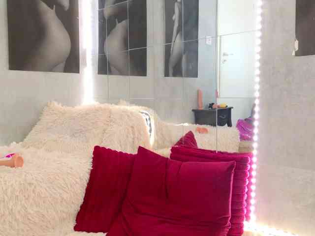 Celya-Chanel webcam