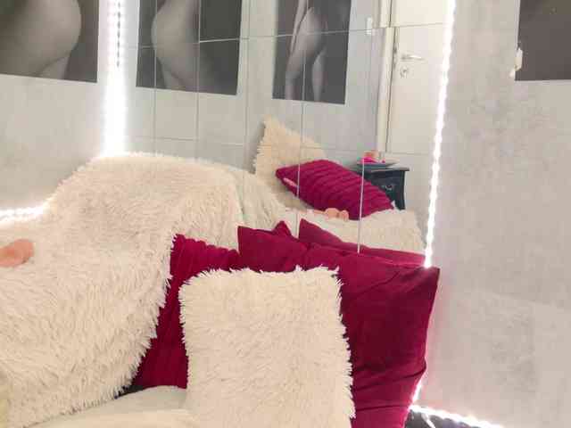 Celya-Chanel webcam