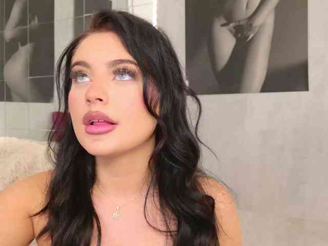 Celya-Chanel webcam