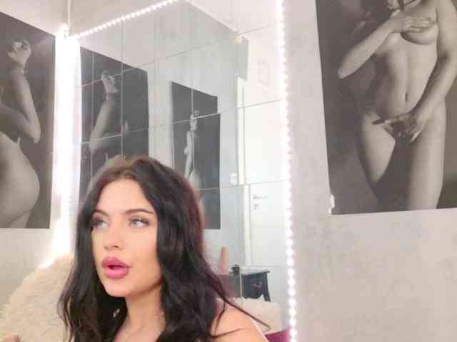 Celya-Chanel webcam