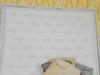 Karissia-X Porn Show