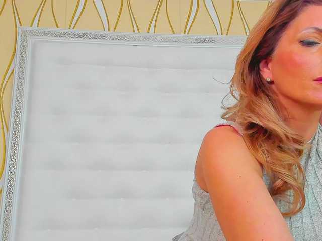  karissia-x chat room