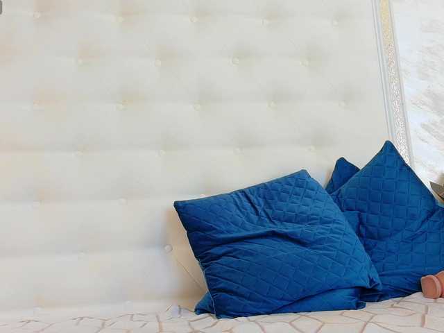 karissia-x's BongaCams show and profile