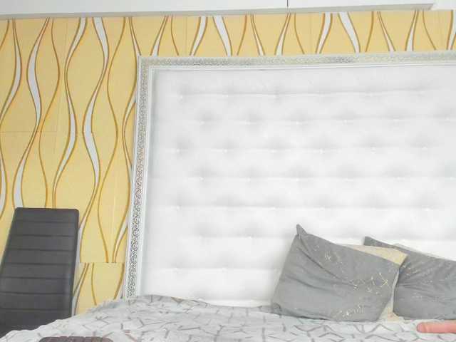 karissia-x's BongaCams show and profile