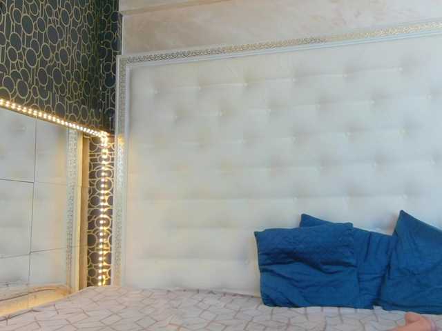 karissia-x's BongaCams show and profile