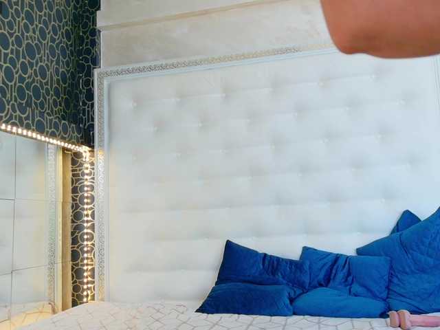 karissia-x's BongaCams show and profile