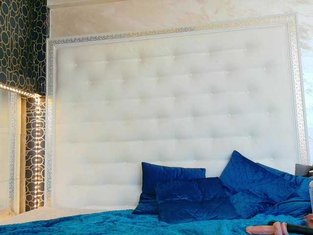 karissia-x's BongaCams show and profile