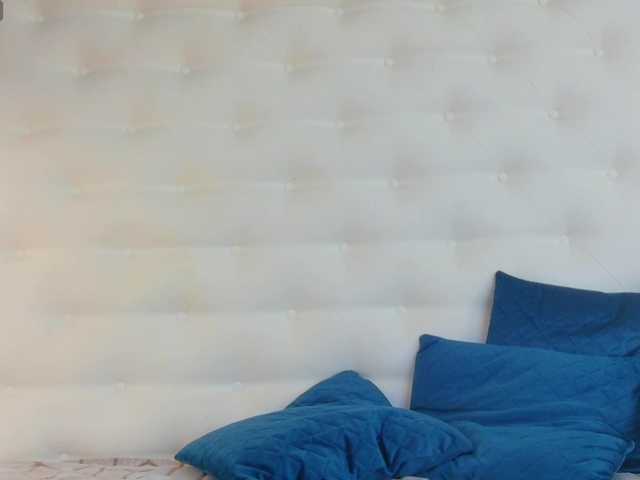 karissia-x's BongaCams show and profile