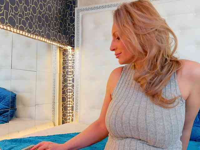 karissia-x karissia-x