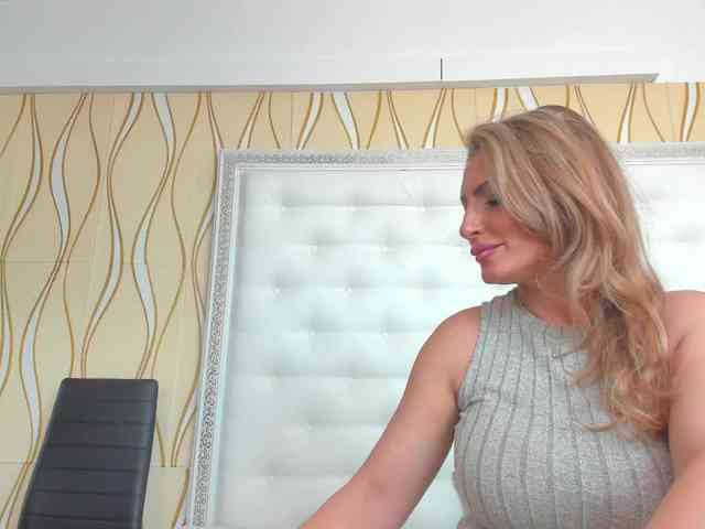 karissia-x karissia-x