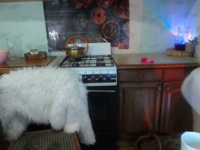 XHelenaX99's BongaCams show and profile