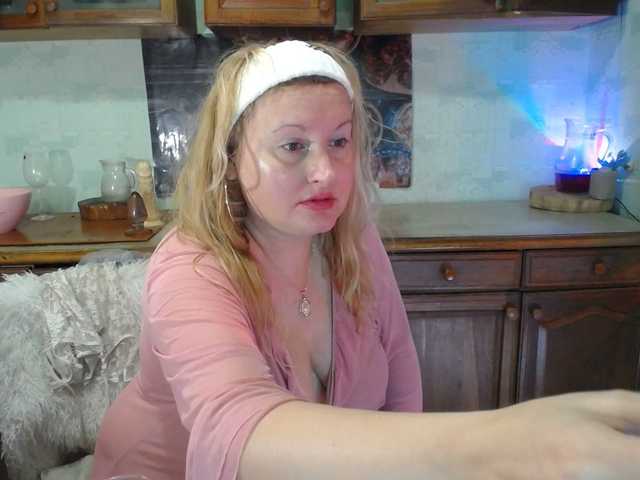 XHelenaX99's BongaCams show and profile