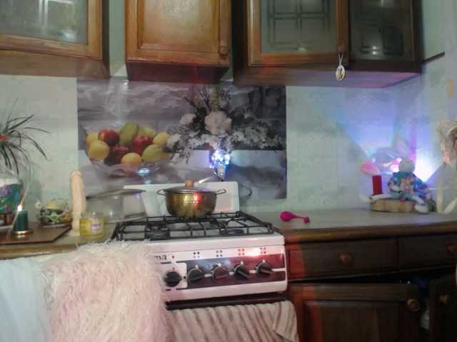 XHelenaX99's BongaCams show and profile