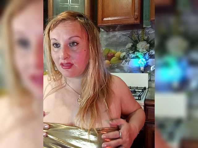 XHelenaX99's BongaCams show and profile