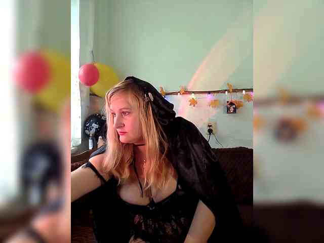 XHelenaX99 webcam