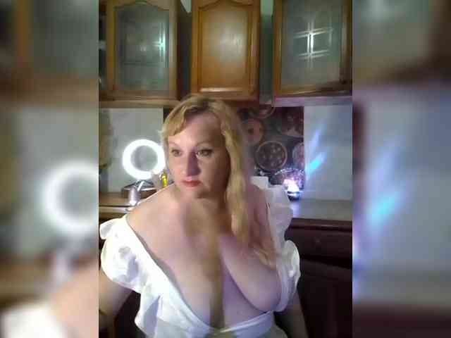 XHelenaX99 webcam