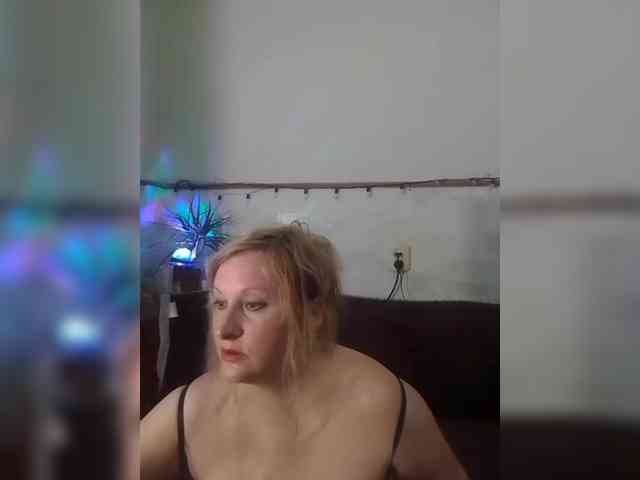 XHelenaX99 webcam