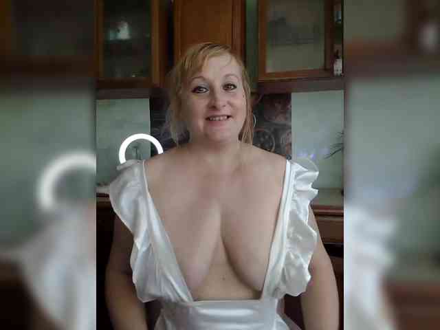 XHelenaX99 webcam