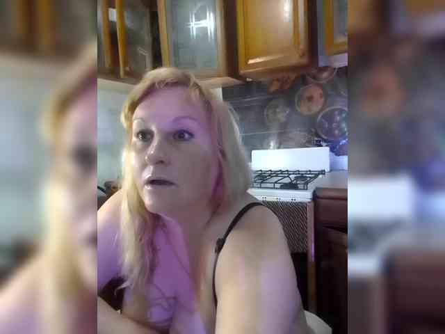 XHelenaX99 webcam
