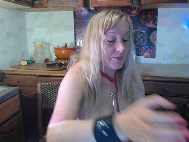 XHelenaX99 XHelenaX99