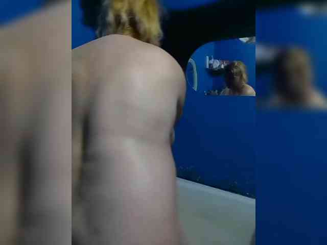 XHelenaX99 webcam