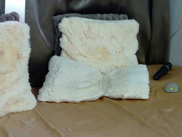 sasha-lst's BongaCams show and profile