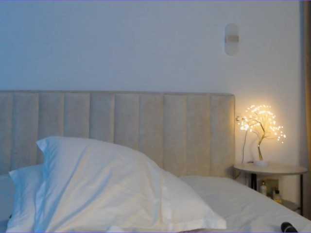 Asunacutee7's BongaCams show and profile