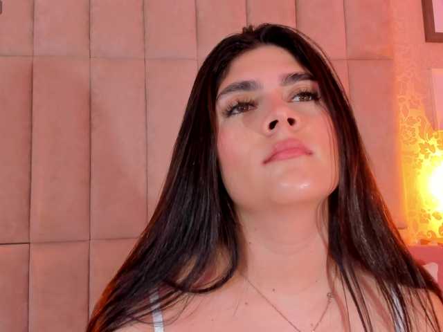 amy-saenz's BongaCams show and profile