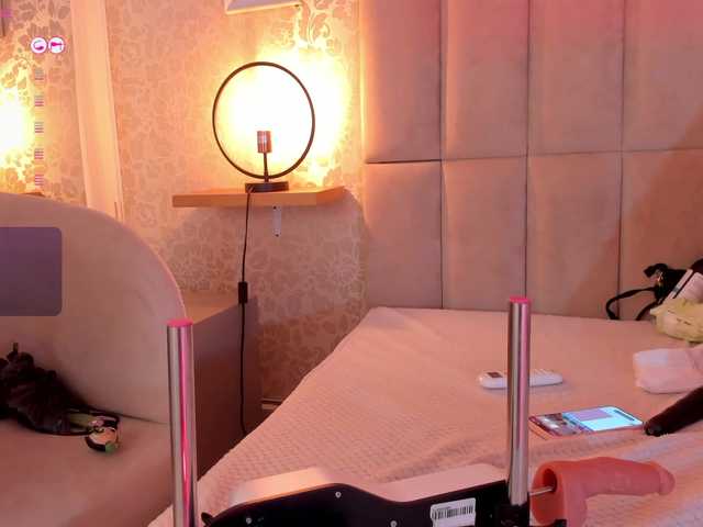 amy-saenz's BongaCams show and profile