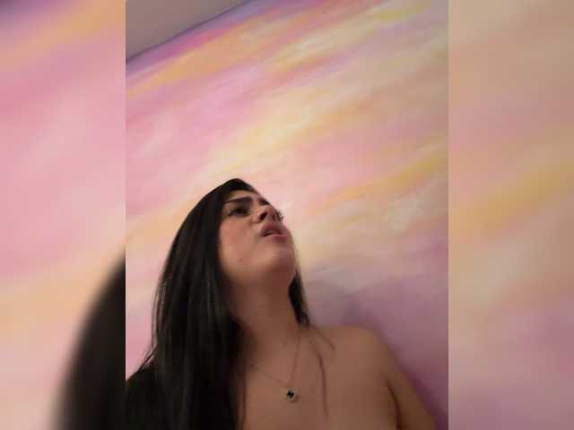 amy-saenz's BongaCams show and profile