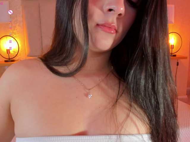 amy-saenz's BongaCams show and profile