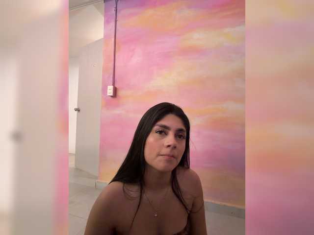 amy-saenz's BongaCams show and profile