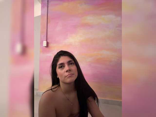 amy-saenz's BongaCams show and profile