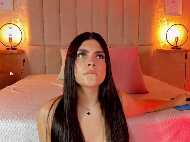 amy-saenz's BongaCams show and profile