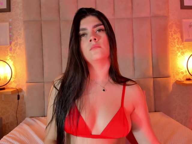 amy-saenz's BongaCams show and profile