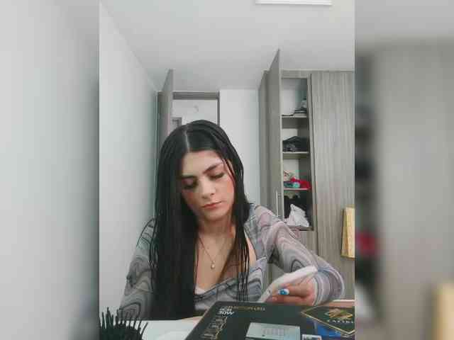 amy-saenz webcam